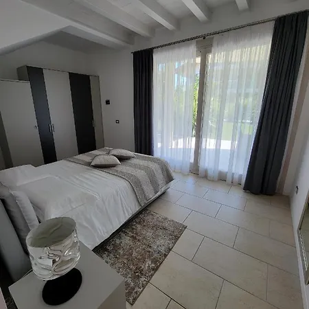 Royal Garda Apartamento